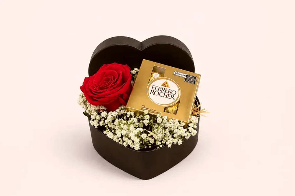 Box Coração com Rosa Vermelha e Ferrero Rocher