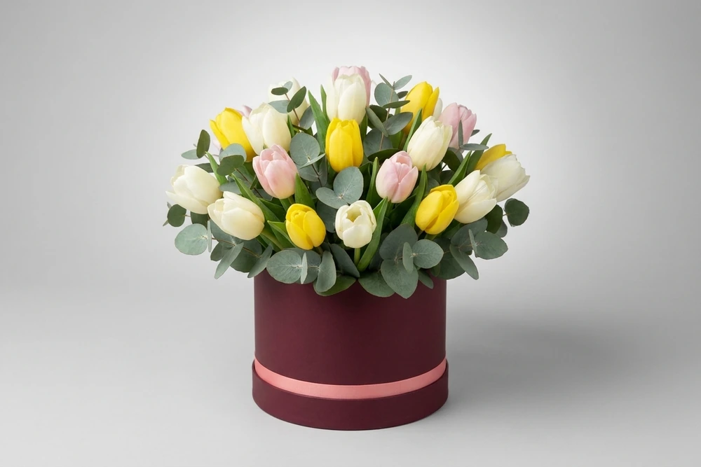Caixa Elegante com Tulipas Coloridas